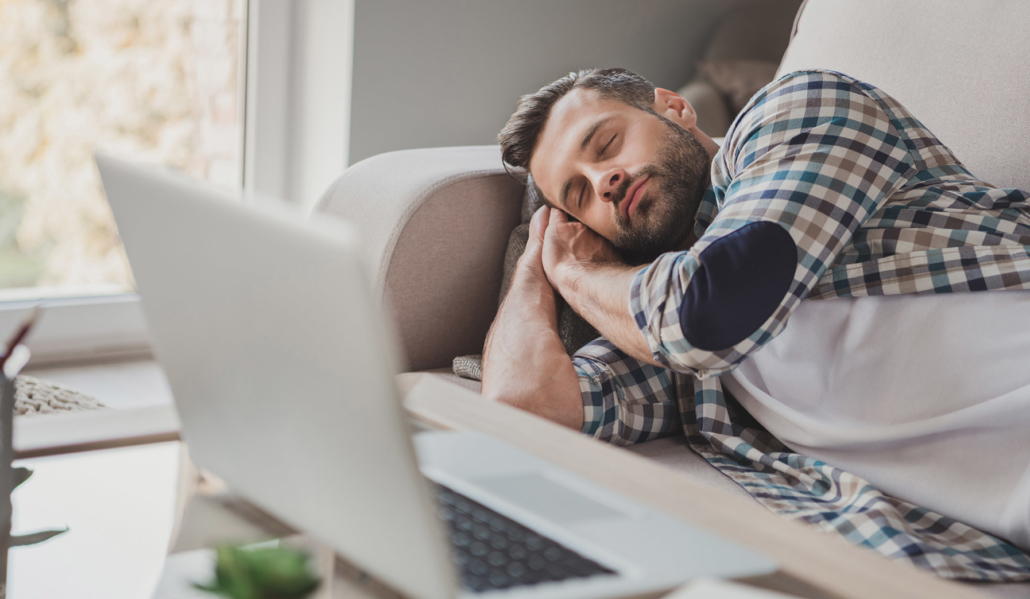 NapsDuringWorkday_BetterSleepCouncil_blog-1-1030x599