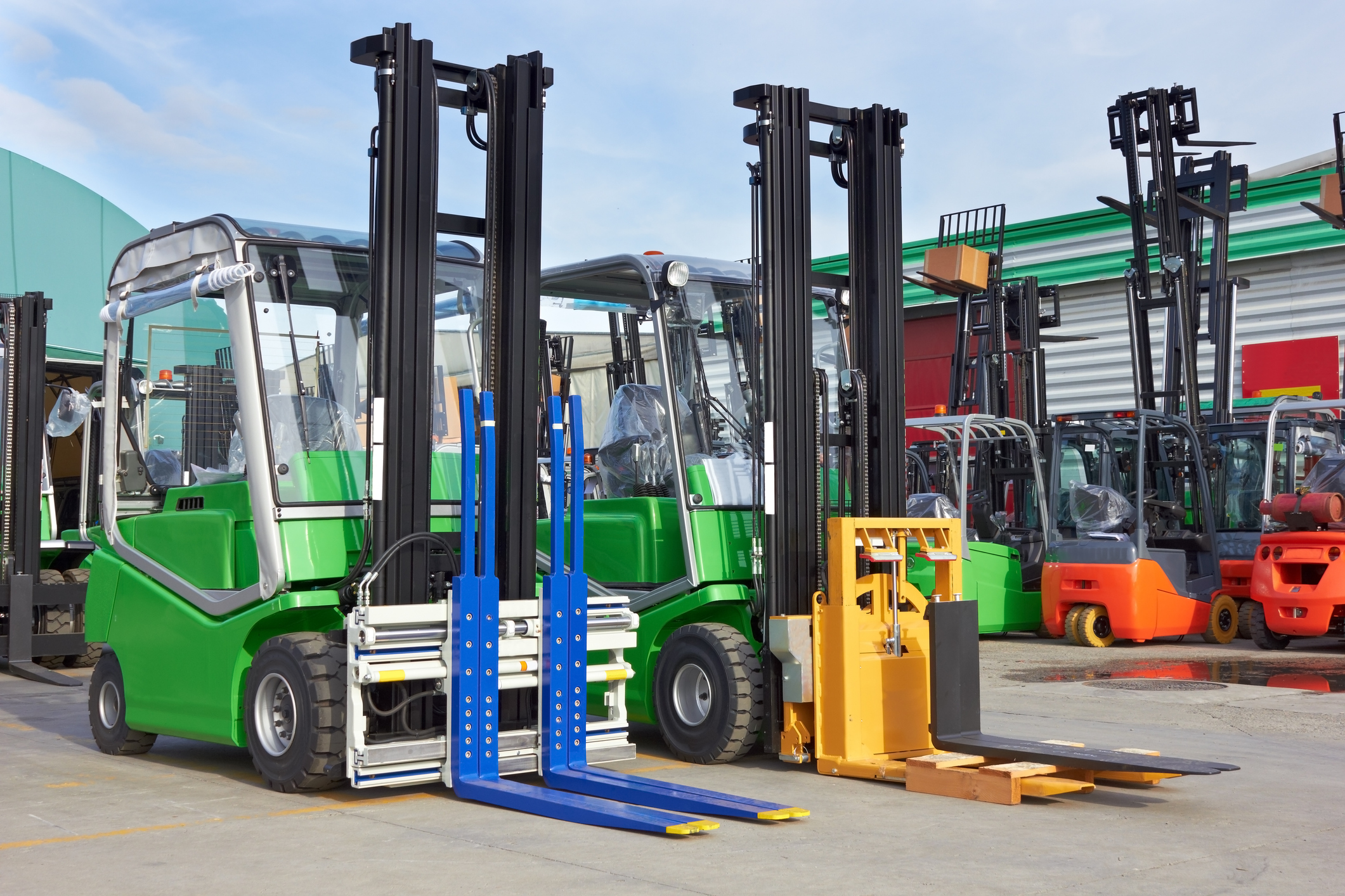 Elektrikli istifleyiciler Forklift Operatörü